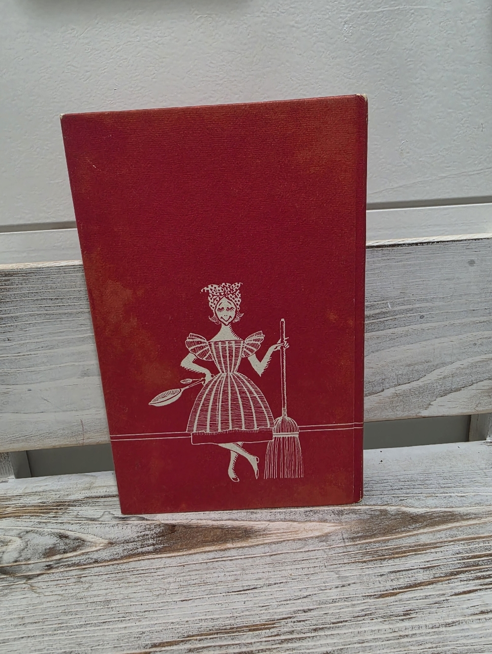 1963 "I hate Housekeeping" Hardcover Book - Picture 4 of 9